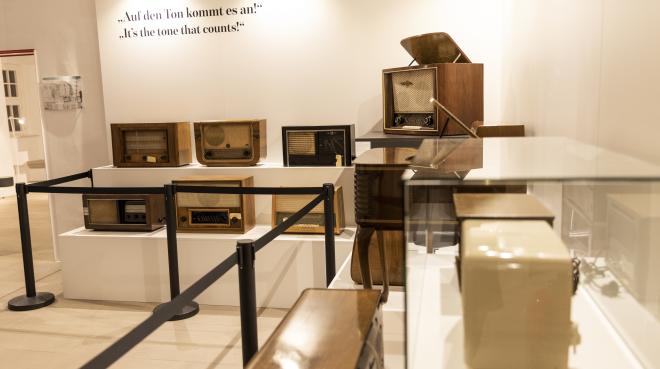 Jubiläumsausstellung „Design und Innovation – Made by Loewe“ in der Festung Rosenberg in Kronach, Foto: Loewe