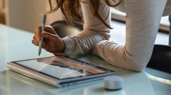 Einfach zu bedienen: Das neue Surface Book 3. Foto: Microsoft