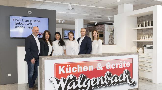 Elmar Fedderke mit seinem Team, Foto: Walgenbach