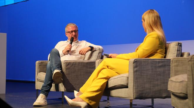 Jochen Mauch, zukünftiger Vorstand Marketing, Vertrieb und Digitalisierung, mit Judith Rakers, Foto: Euronics Deutschland eG