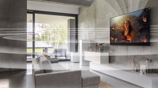 Panasonic TV JZW2004 mit 360 Soundscape pro. Foto: Panasonic