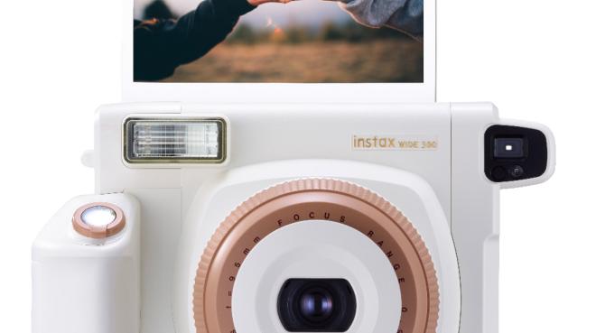 instax Wide 300 mit Sofortbild, Foto: Fujifilm