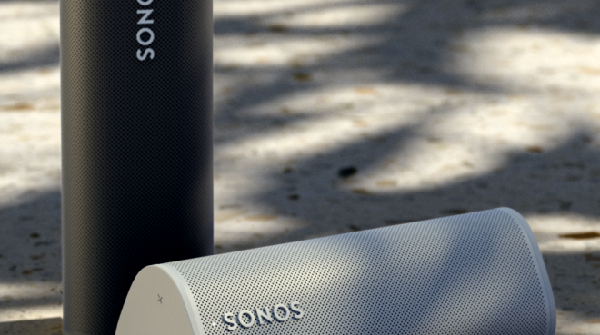 Sonos Roam in Schwarz und Weiß, Foto: Sonos